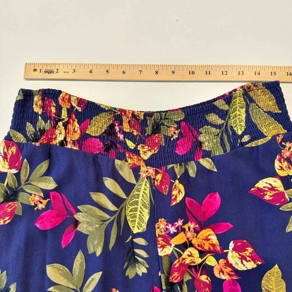 J. Jill Cropped Wide Leg Pull On Pants Women’s size medium - Picture 9 of 10